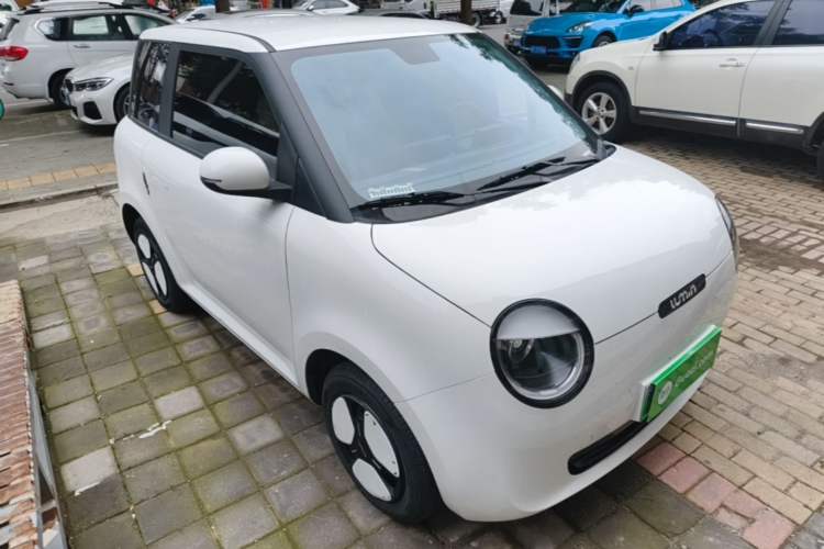Used CHANGAN NEVO Lumin 2022 155 km – Refreshingly Sweet Edition Front Right 45 Deg