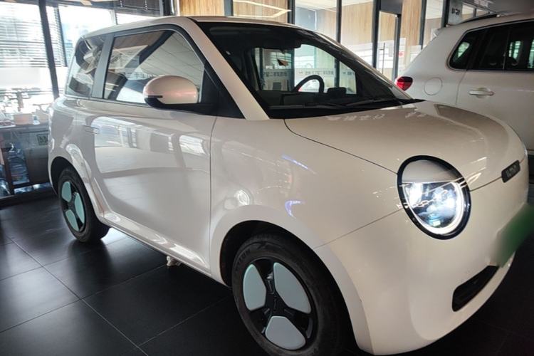 Used CHANGAN NEVO Lumin 2022 210km Sweet Edition Front Right 45 Deg