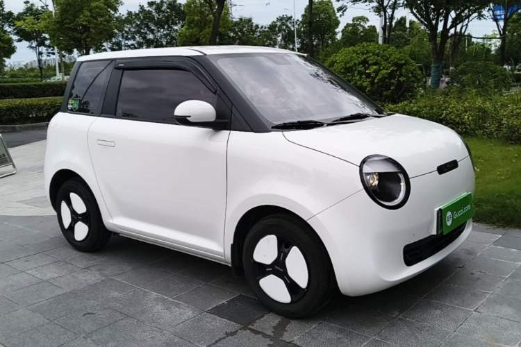 Used CHANGAN NEVO Lumin 2022 155 km – Refreshingly Sweet Edition Front Right 45 Deg