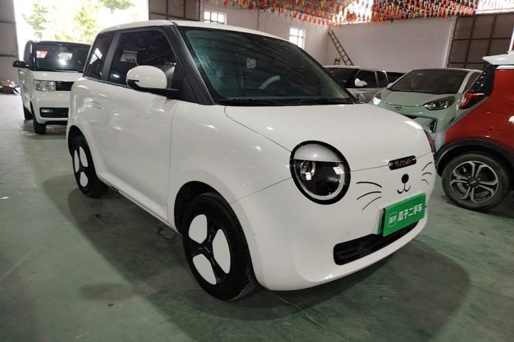 Used CHANGAN NEVO Lumin 2022 155 km – Refreshingly Sweet Edition Front Right 45 Deg