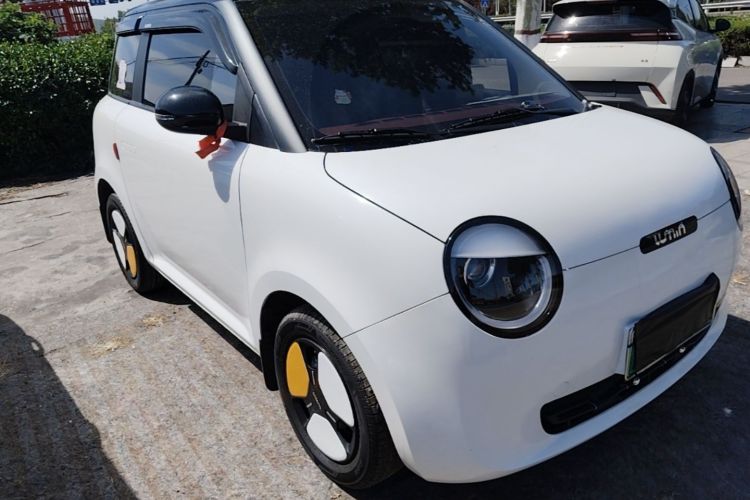 Used CHANGAN NEVO Lumin 2022 210km Sweet Edition Front Right 45 Deg