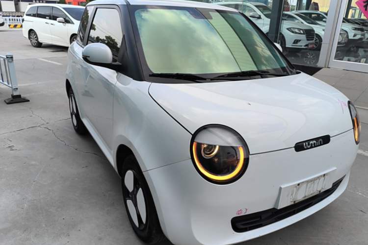 Used CHANGAN NEVO Lumin 2022 155 km – Refreshingly Sweet Edition Front Right 45 Deg