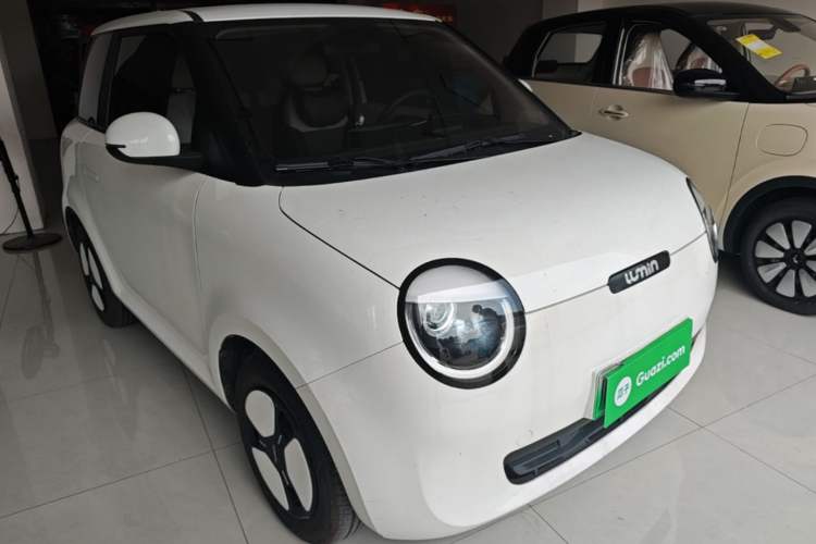 Used CHANGAN NEVO Lumin 2022 155 km – Refreshingly Sweet Edition Front Right 45 Deg