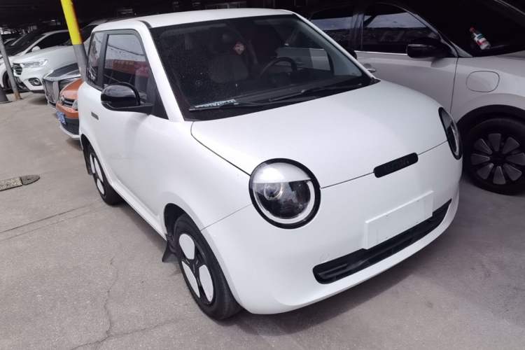 Used CHANGAN NEVO Lumin 2022 210km Sweet Edition Front Right 45 Deg