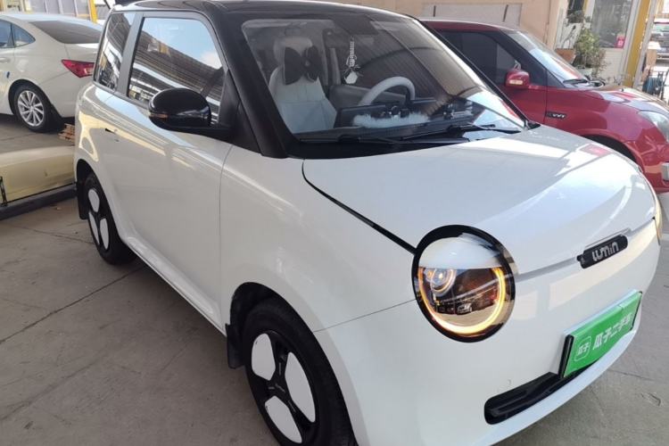 Used CHANGAN NEVO Lumin 2022 301km Honey-Sweet Version Front Right 45 Deg