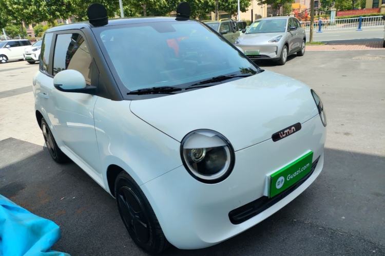 Used CHANGAN NEVO Lumin 2022 155 km – Refreshingly Sweet Edition Front Right 45 Deg