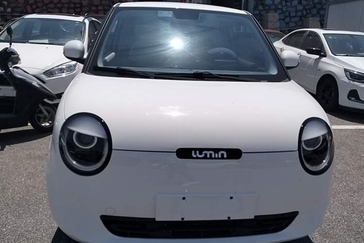 Used CHANGAN NEVO Lumin 2022 210km Sweet Edition Front