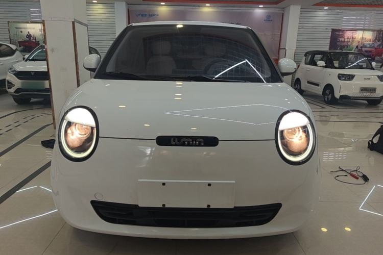 Used CHANGAN NEVO Lumin 2022 155 km – Refreshingly Sweet Edition Front