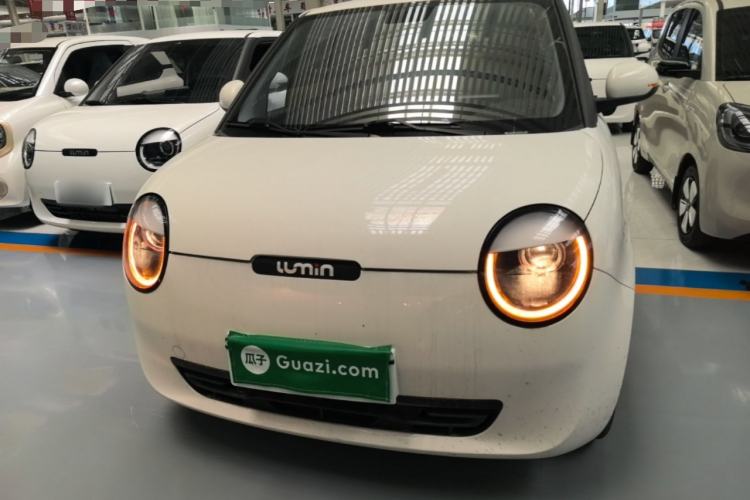 Used CHANGAN NEVO Lumin 2022 155 km – Refreshingly Sweet Edition Front