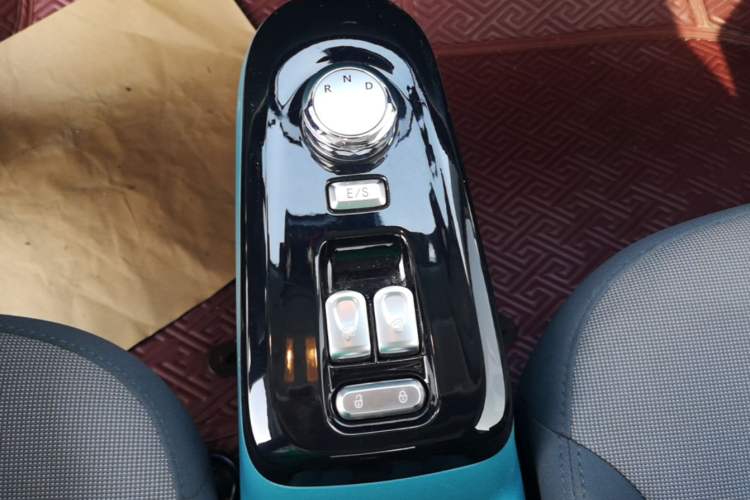 Used CHANGAN NEVO Lumin 2022 301km Honey-Sweet Version Gear Lever