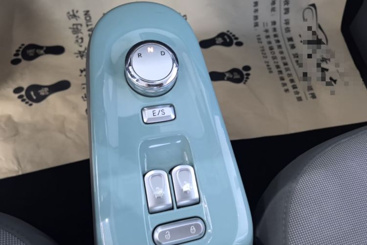 Used CHANGAN NEVO Lumin 2022 301km Honey-Sweet Version Gear Lever