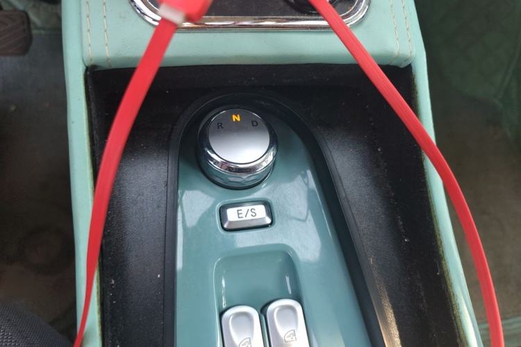 Used CHANGAN NEVO Lumin 2022 155 km – Refreshingly Sweet Edition Gear Lever