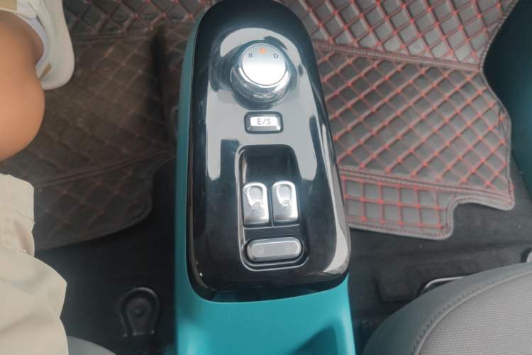 Used CHANGAN NEVO Lumin 2022 210km Sweet Edition Gear Lever