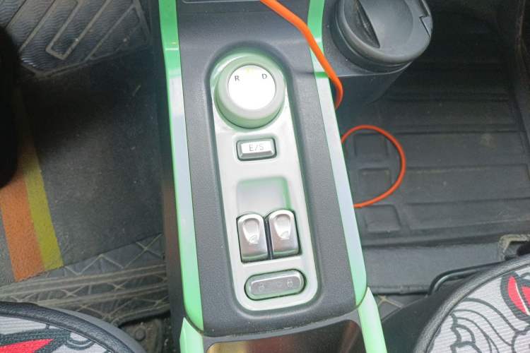 Used CHANGAN NEVO Lumin 2022 210km Sweet Edition Gear Lever