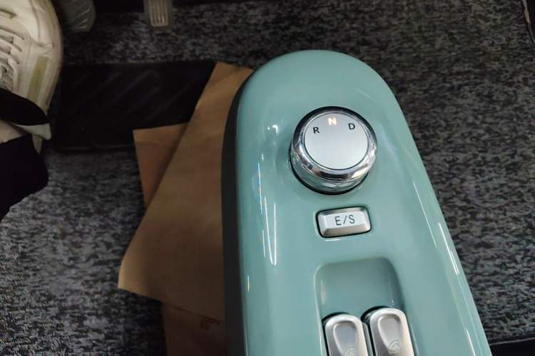 Used CHANGAN NEVO Lumin 2022 210km Sweet Edition Gear Lever