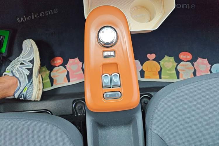 Used CHANGAN NEVO Lumin 2022 210km Sweet Edition Gear Lever