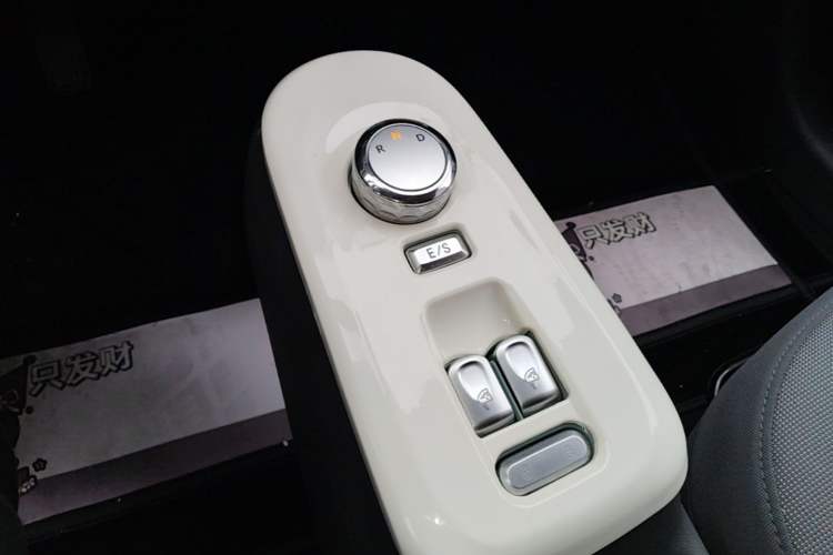 Used CHANGAN NEVO Lumin 2022 210km Sweet Edition Gear Lever