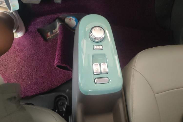 Used CHANGAN NEVO Lumin 2022 210km Sweet Edition Gear Lever