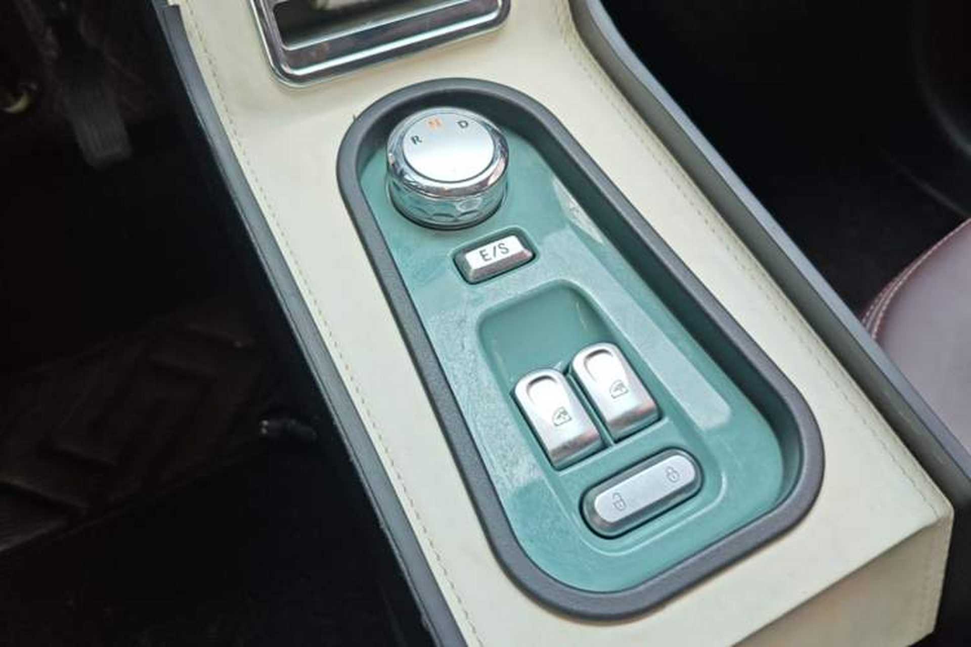 Used CHANGAN NEVO Lumin 2022 210km Sweet Edition Gear Lever