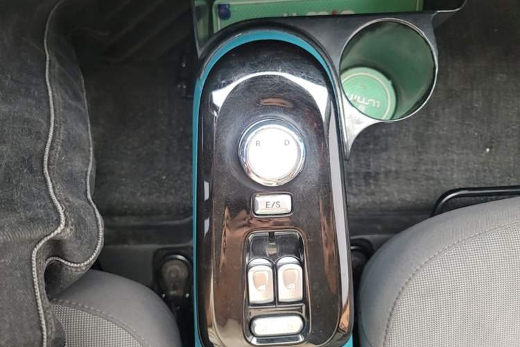 Used CHANGAN NEVO Lumin 2022 210km Sweet Edition Gear Lever