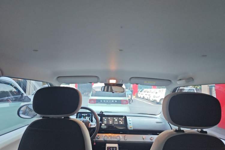 Used CHANGAN NEVO Lumin 2022 155 km – Refreshingly Sweet Edition Headliner