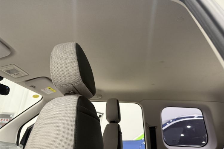 Used CHANGAN NEVO Lumin 2022 301km Honey-Sweet Version Headliner