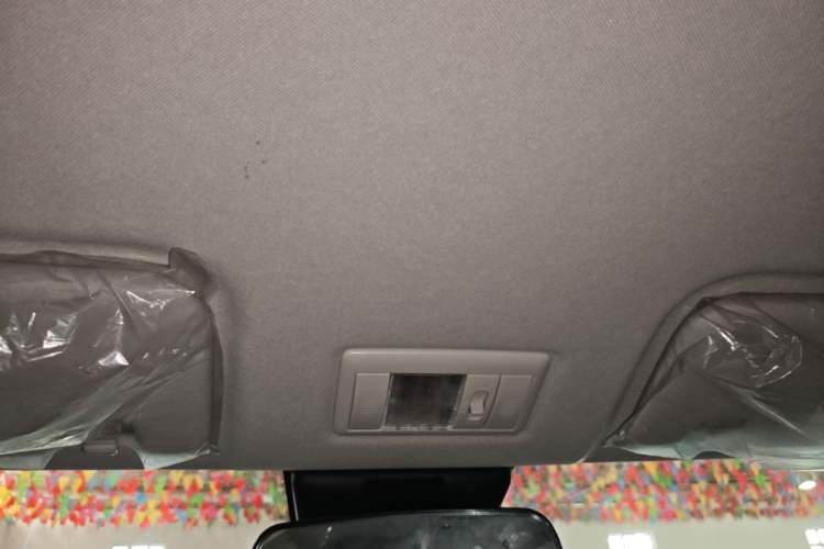 Used CHANGAN NEVO Lumin 2022 155 km – Refreshingly Sweet Edition Headliner