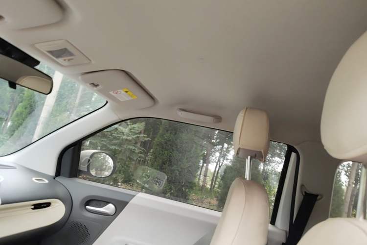 Used CHANGAN NEVO Lumin 2022 155 km – Refreshingly Sweet Edition Headliner