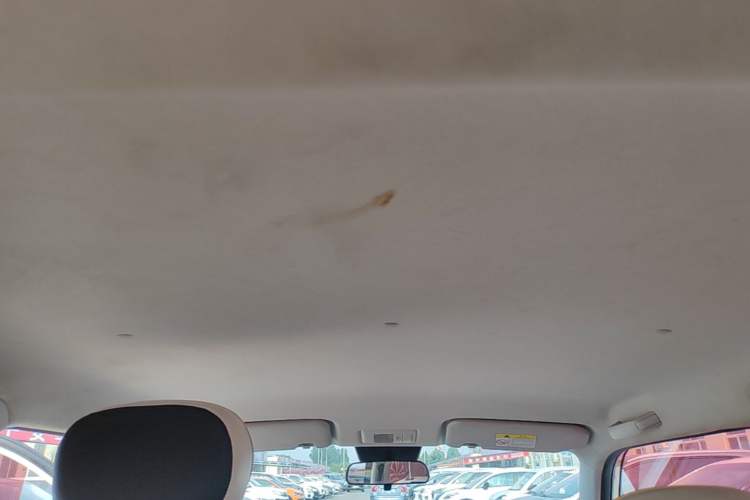 Used CHANGAN NEVO Lumin 2022 155 km – Refreshingly Sweet Edition Headliner