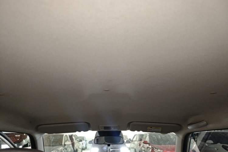 Used CHANGAN NEVO Lumin 2022 155 km – Refreshingly Sweet Edition Headliner