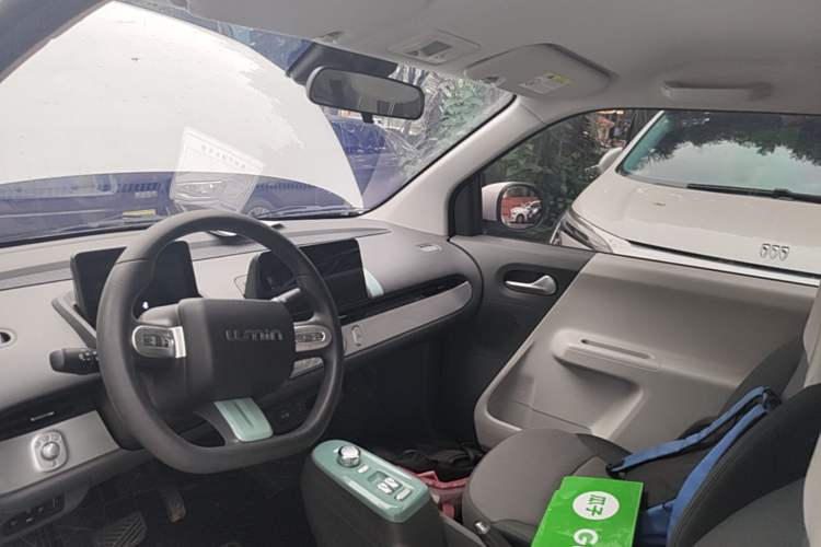 Used CHANGAN NEVO Lumin 2022 210km Sweet Edition Headliner