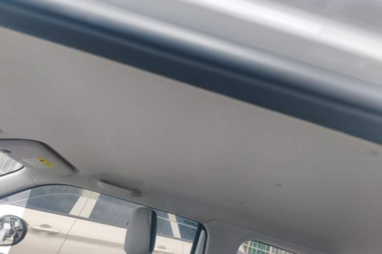 Used CHANGAN NEVO Lumin 2022 210km Sweet Edition Headliner