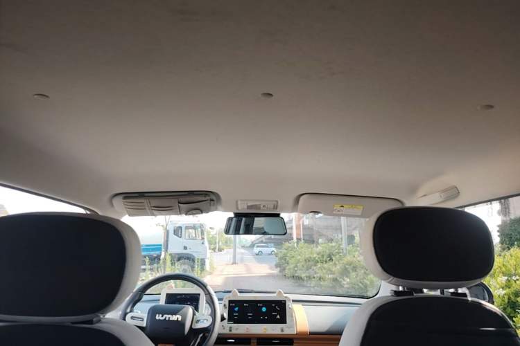 Used CHANGAN NEVO Lumin 2022 155 km – Refreshingly Sweet Edition Headliner