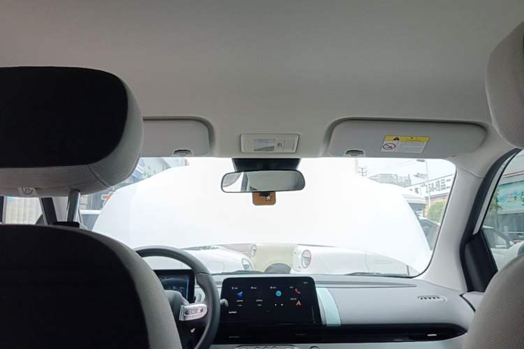 Used CHANGAN NEVO Lumin 2022 155 km – Refreshingly Sweet Edition Headliner