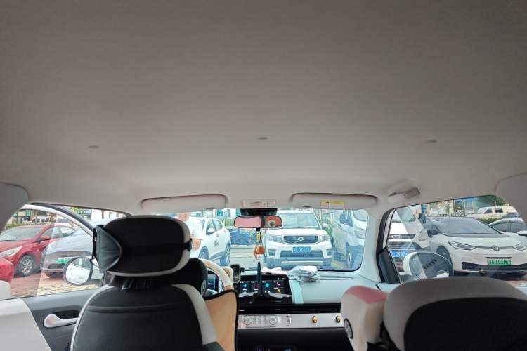 Used CHANGAN NEVO Lumin 2022 155 km – Refreshingly Sweet Edition Headliner