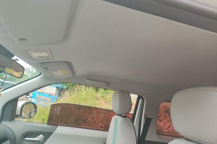Used CHANGAN NEVO Lumin 2022 155 km – Refreshingly Sweet Edition Headliner
