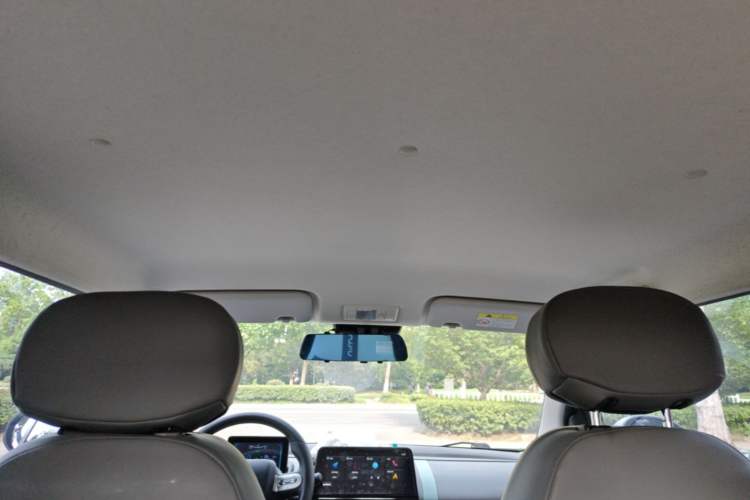 Used CHANGAN NEVO Lumin 2022 155 km – Refreshingly Sweet Edition Headliner
