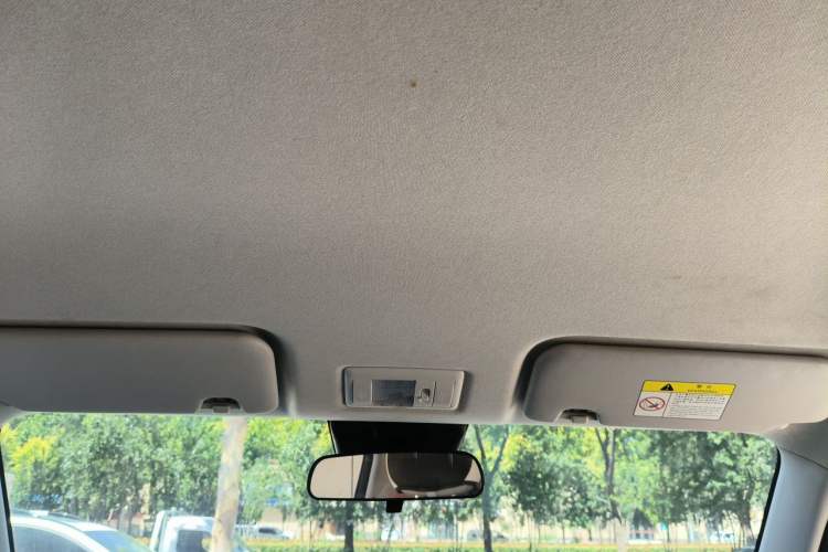 Used CHANGAN NEVO Lumin 2022 155 km – Refreshingly Sweet Edition Headliner
