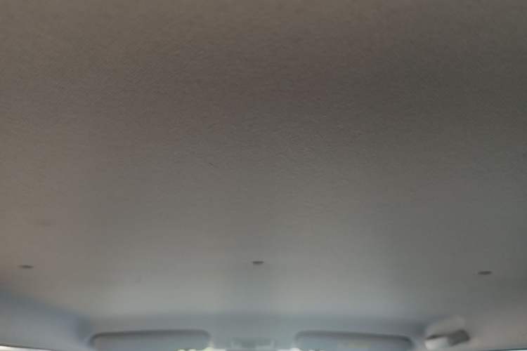 Used CHANGAN NEVO Lumin 2022 155 km – Refreshingly Sweet Edition Headliner