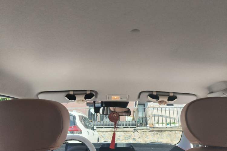 Used CHANGAN NEVO Lumin 2022 155 km – Refreshingly Sweet Edition Headliner