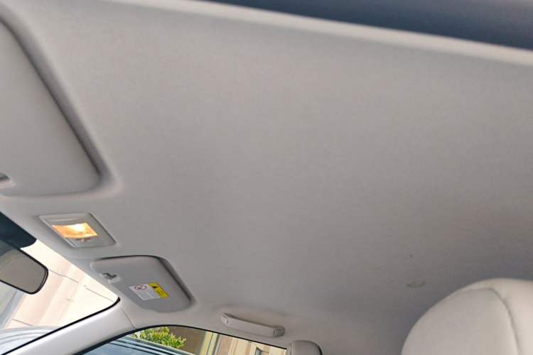 Used CHANGAN NEVO Lumin 2022 155 km – Refreshingly Sweet Edition Headliner