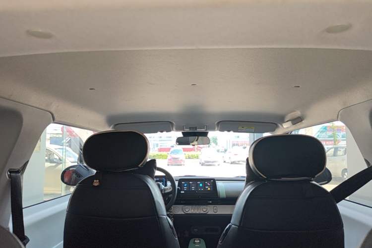 Used CHANGAN NEVO Lumin 2022 155 km – Refreshingly Sweet Edition Headliner