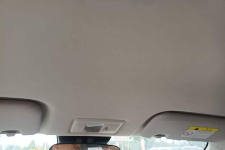Used CHANGAN NEVO Lumin 2022 155 km – Refreshingly Sweet Edition Headliner