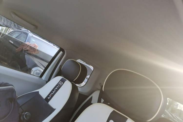 Used CHANGAN NEVO Lumin 2022 155 km – Refreshingly Sweet Edition Headliner