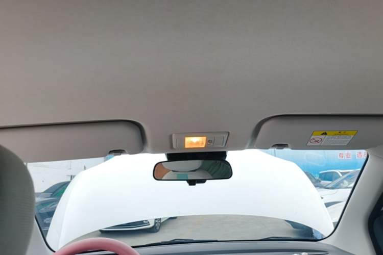 Used CHANGAN NEVO Lumin 2022 155 km – Refreshingly Sweet Edition Headliner