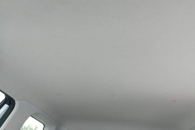 Used CHANGAN NEVO Lumin 2022 155 km – Refreshingly Sweet Edition Headliner