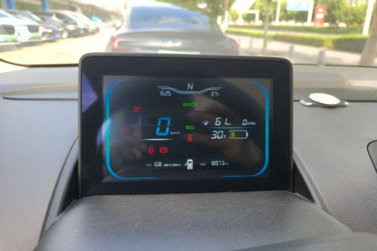 Used CHANGAN NEVO Lumin 2022 210km Sweet Edition Instrument Cluster
