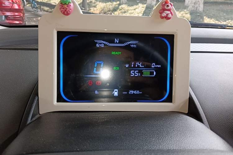 Used CHANGAN NEVO Lumin 2022 210km Sweet Edition Instrument Cluster