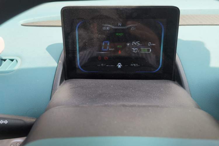 Used CHANGAN NEVO Lumin 2022 210km Sweet Edition Instrument Cluster