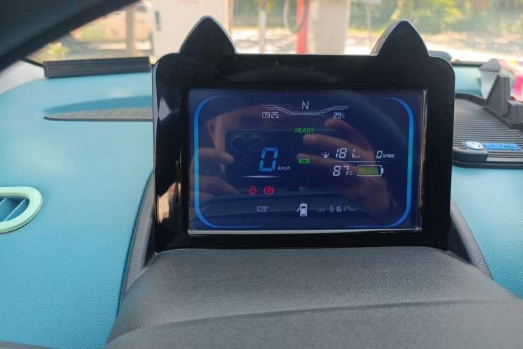 Used CHANGAN NEVO Lumin 2022 210km Sweet Edition Instrument Cluster